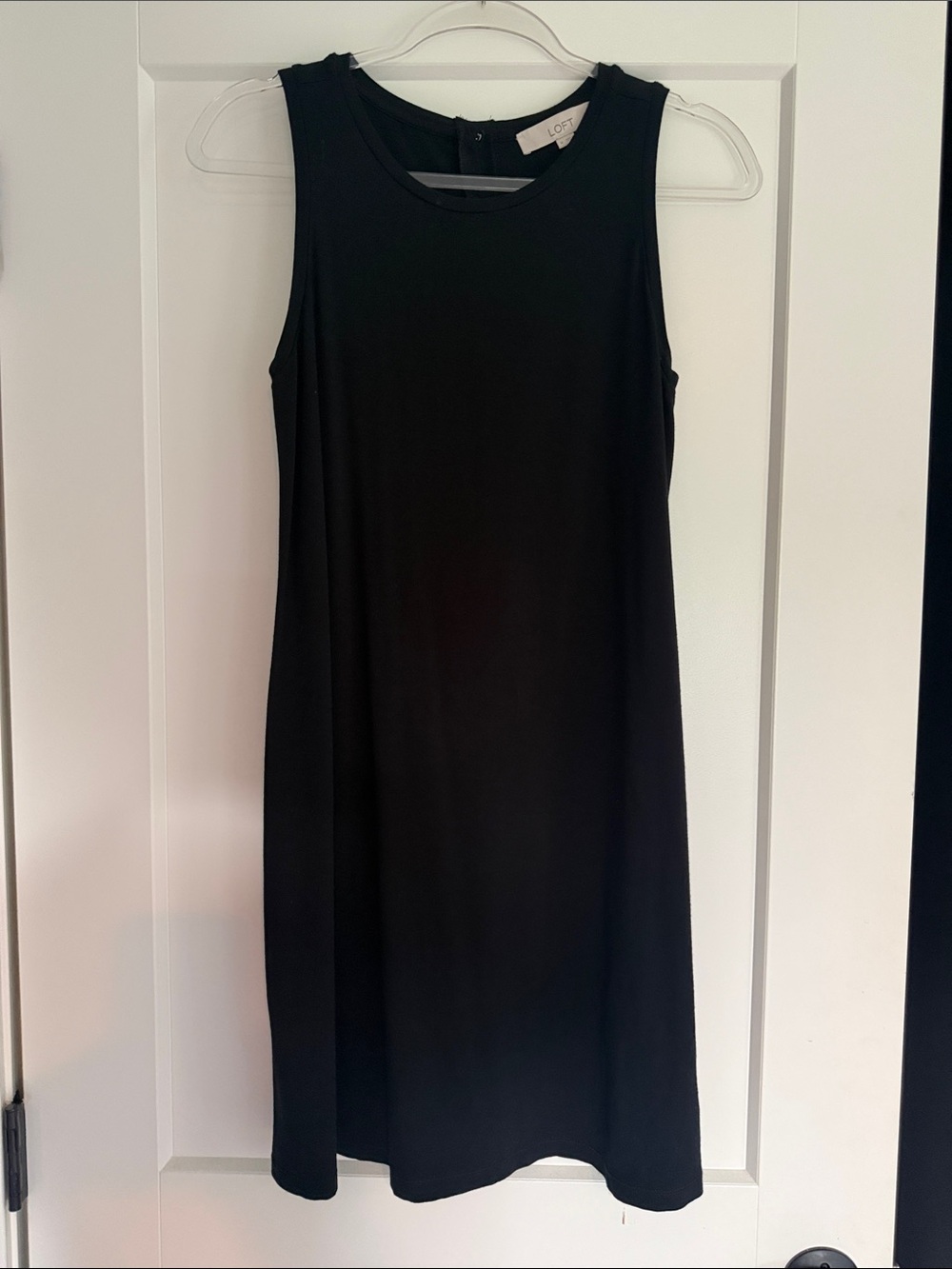 LOFT Black Sleeveless Shift Dress with Round Neck and covered button detail
